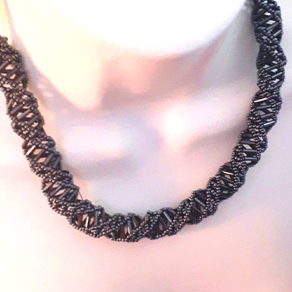 NWOT Handmade Crochet Necklace - Picture 1 of 6